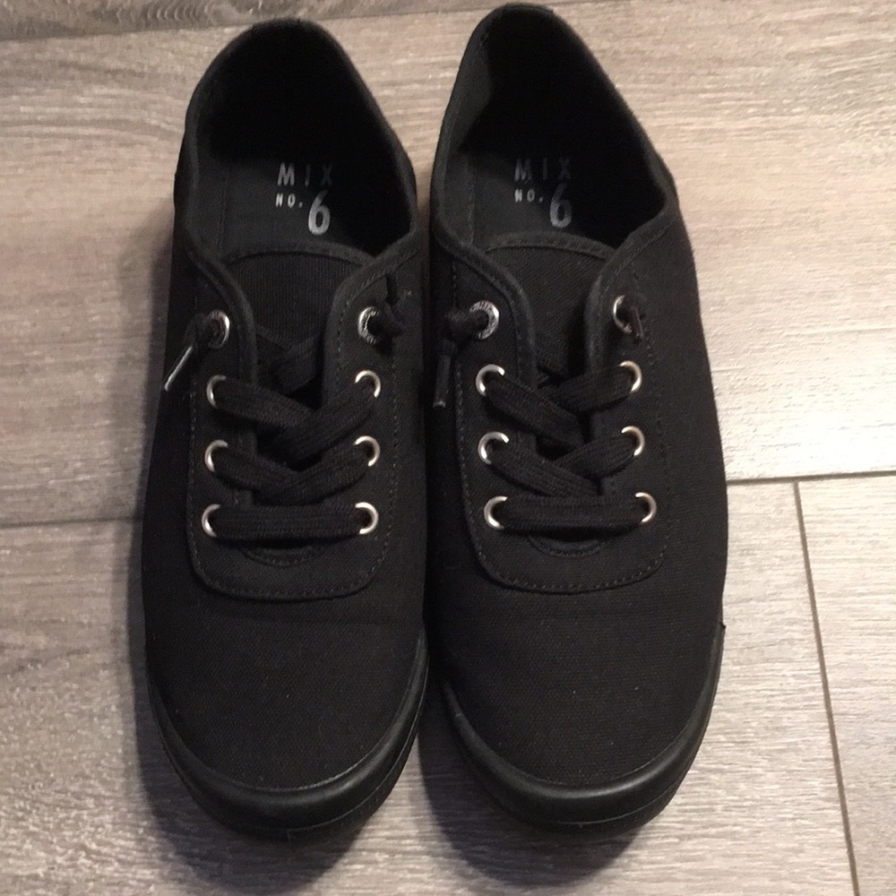๐2/$25๐ Mix No.6 Canvas Slip-On Sneakers Sz 9 Black - Picture 2 of 11